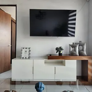 Departamento Nuevo Y Centrico Con Ambiente Familiar En Guadalajara